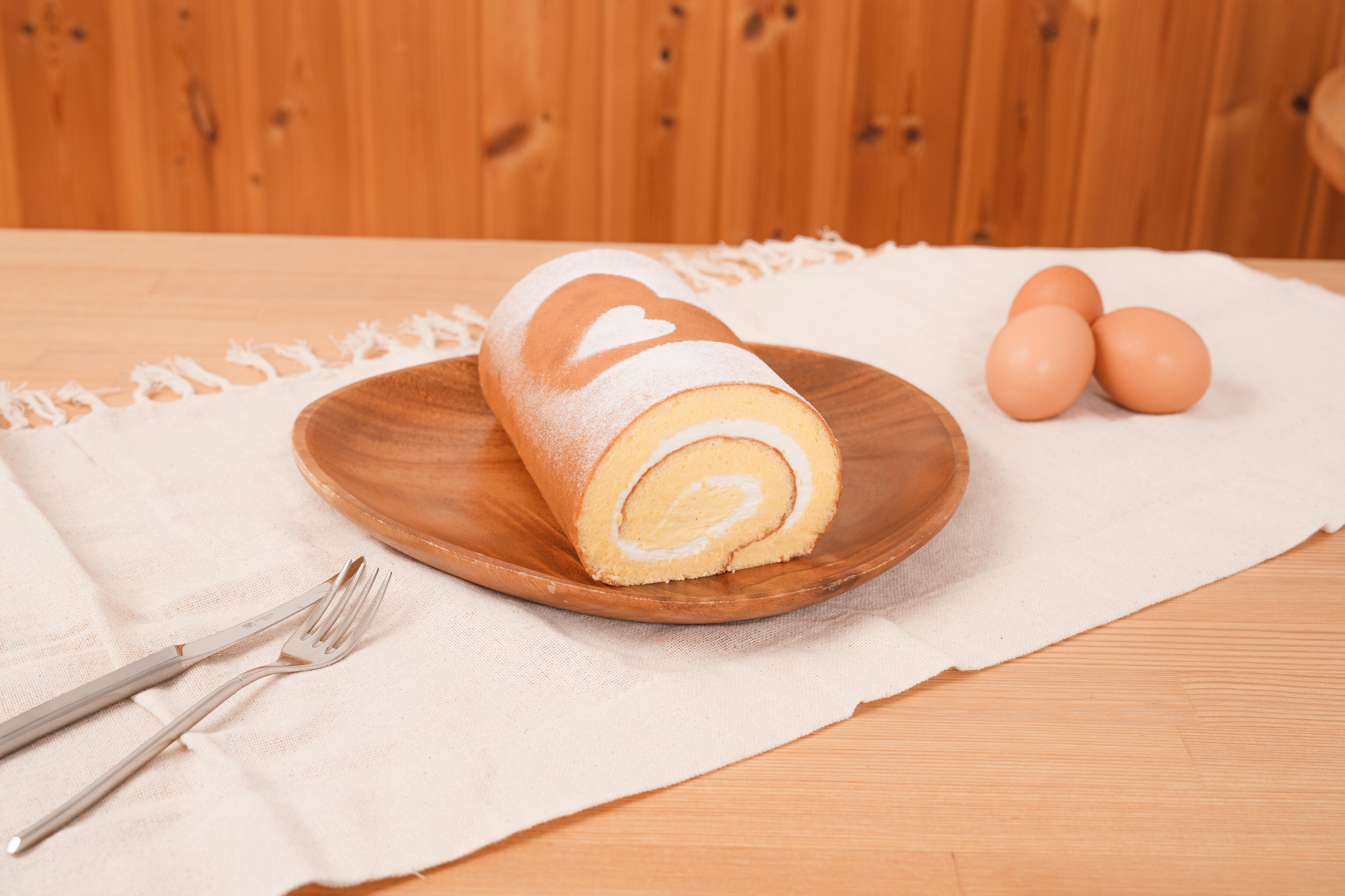 たまごロールケーキ