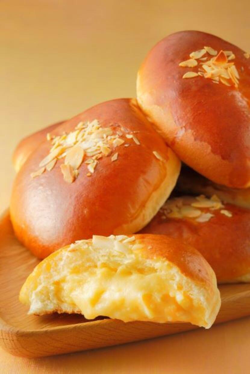 クリームパン