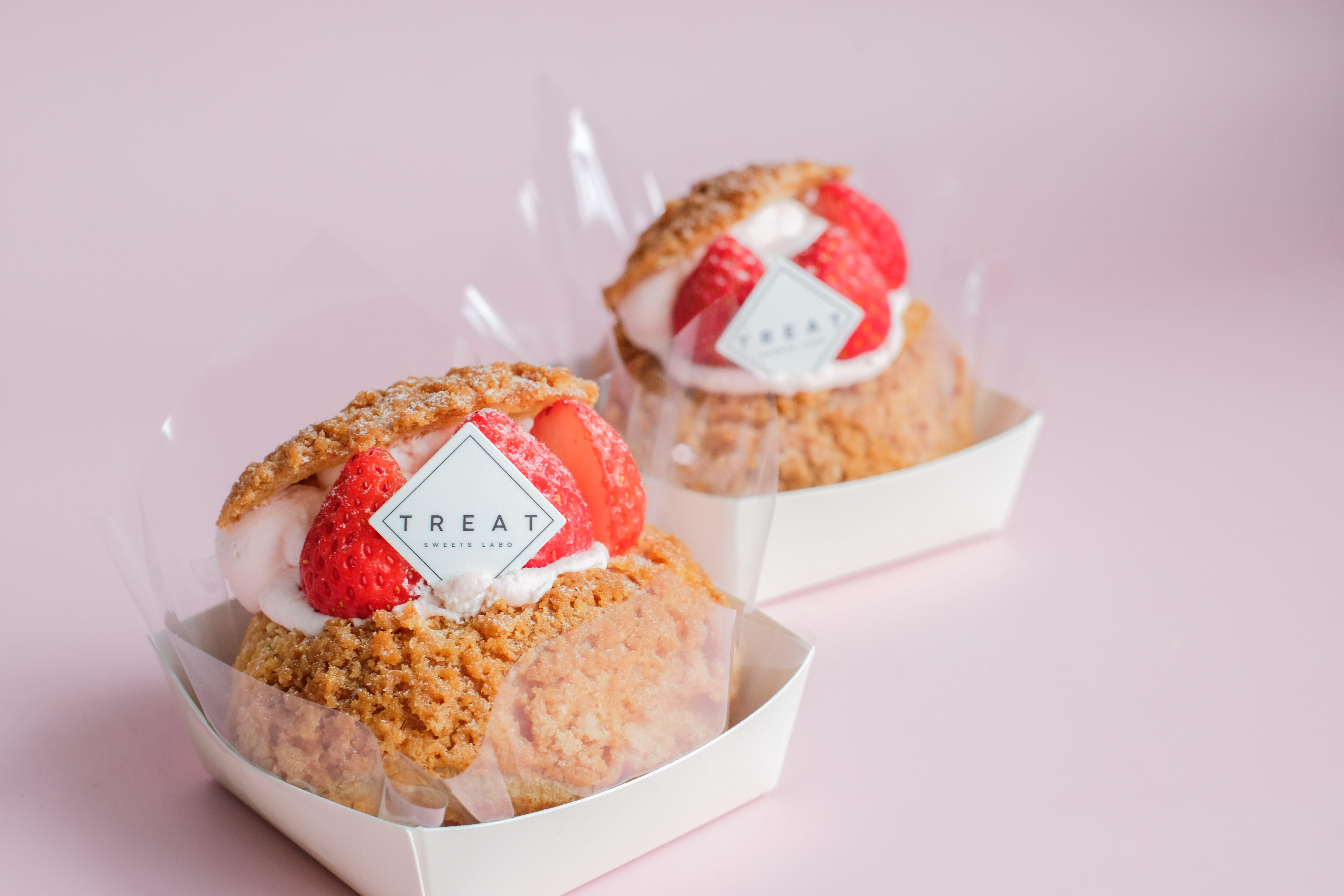 いちごシュークリーム